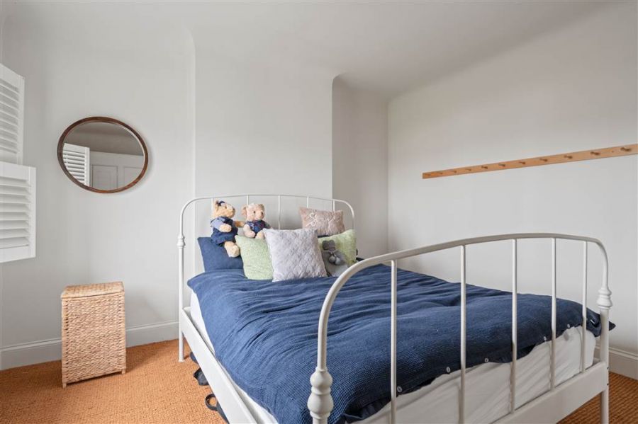 4 Ballyloughan Avenue