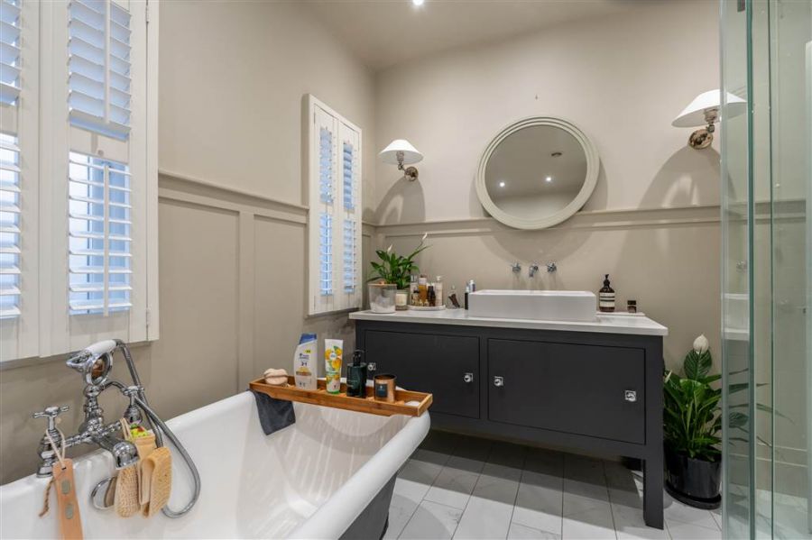 4 Ballyloughan Avenue