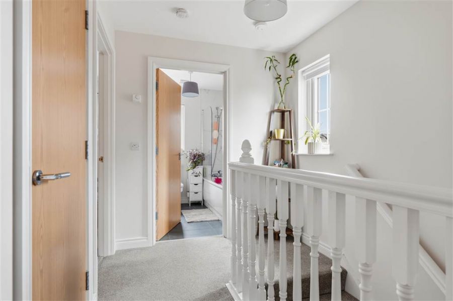 24 Ballyveigh Crescent