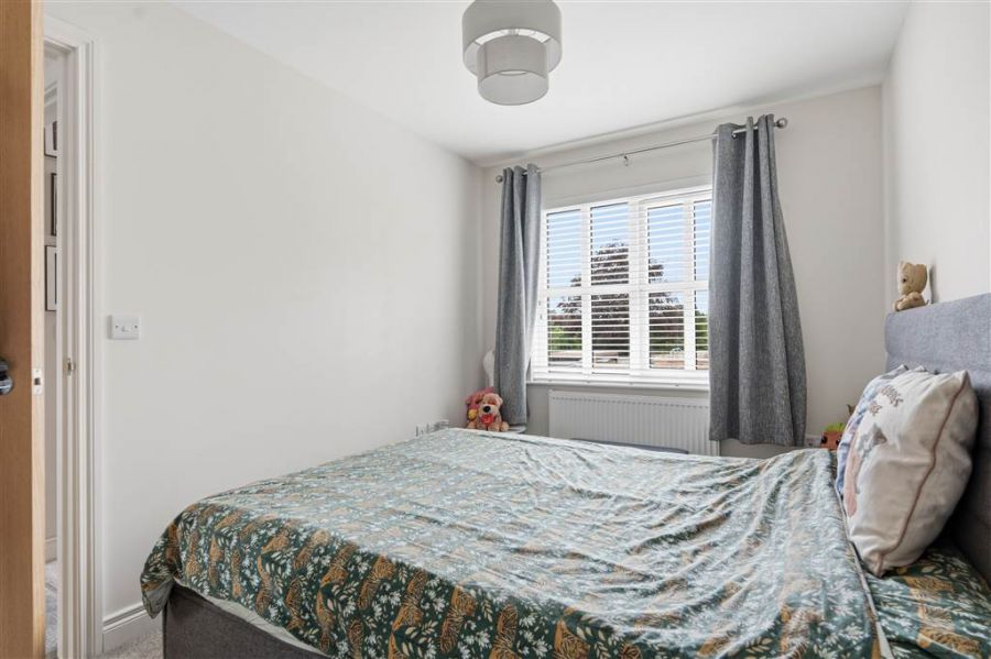 24 Ballyveigh Crescent
