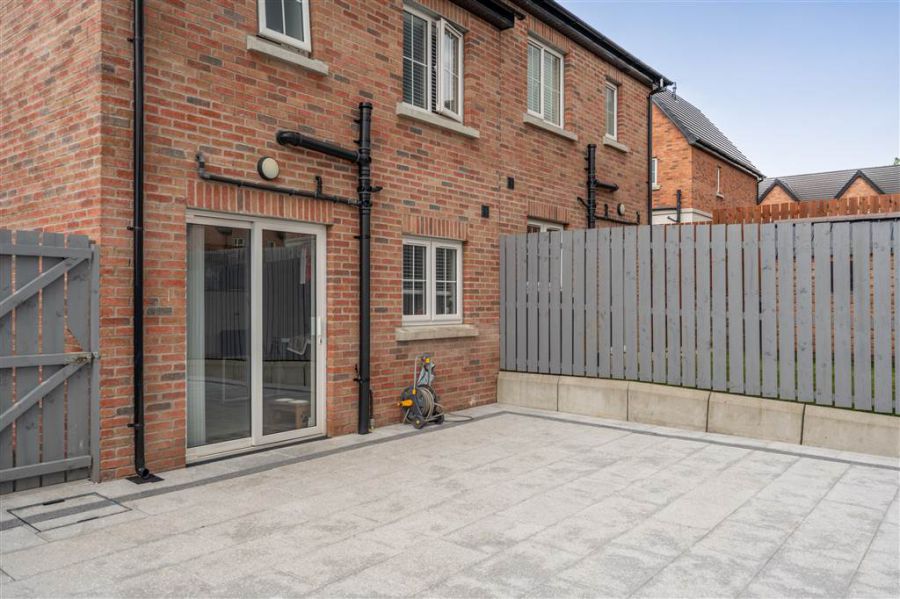 24 Ballyveigh Crescent