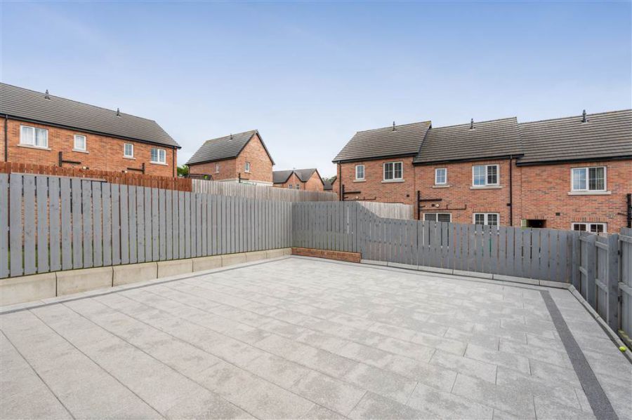 24 Ballyveigh Crescent