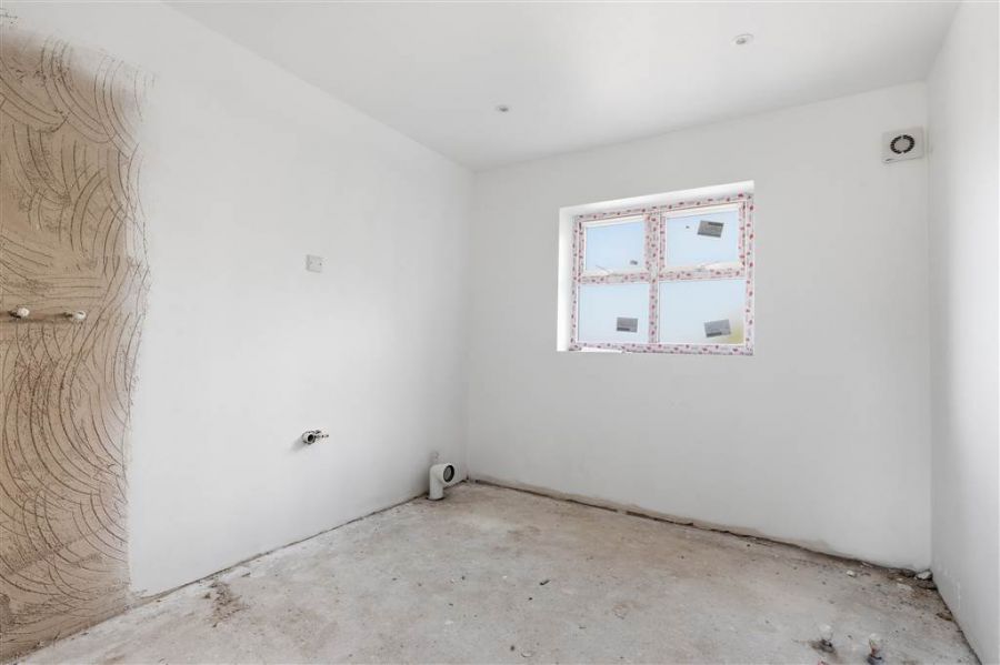 New Build, 3 Pollee Road