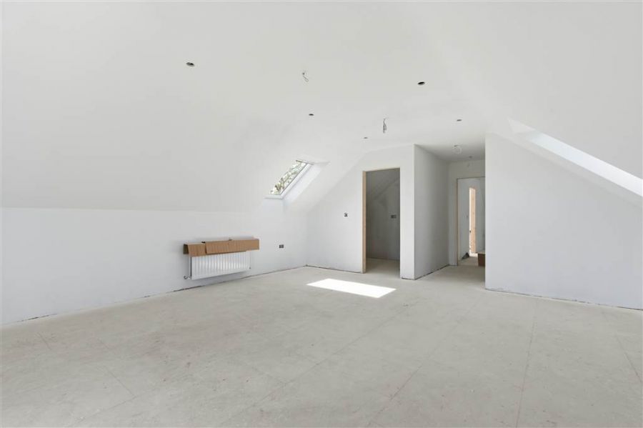 New Build, 3 Pollee Road