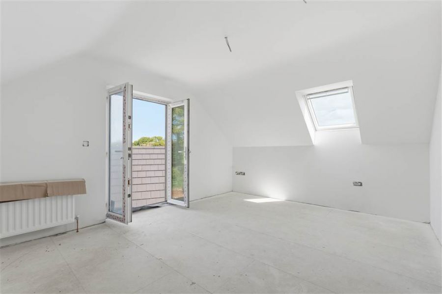 New Build, 3 Pollee Road