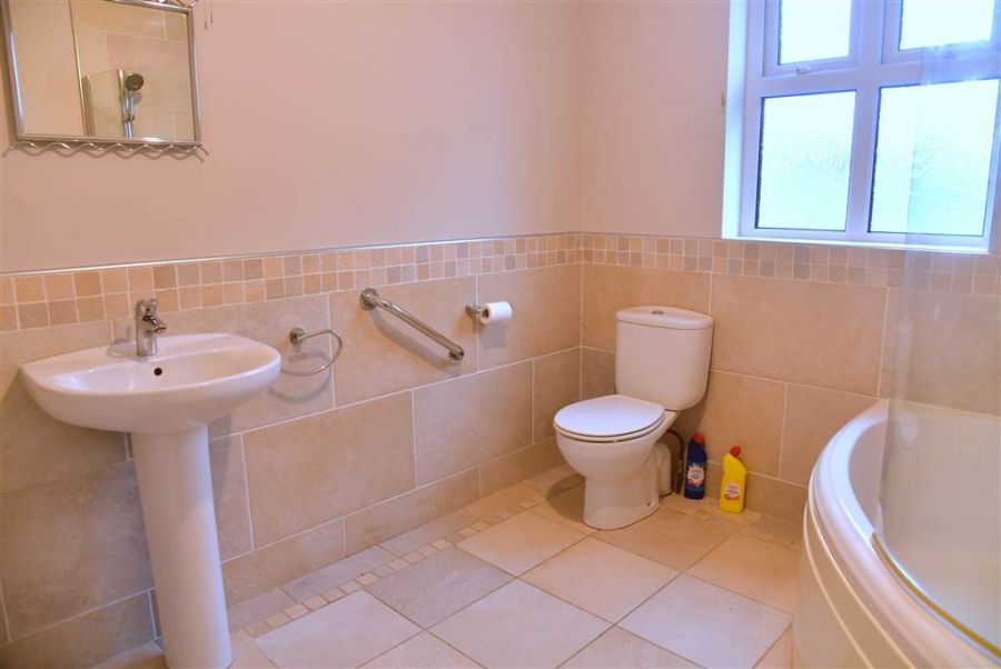 28 Tullymore Dale