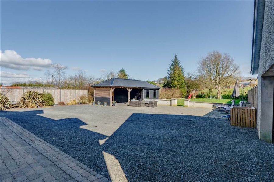 71 Tullygrawley Road