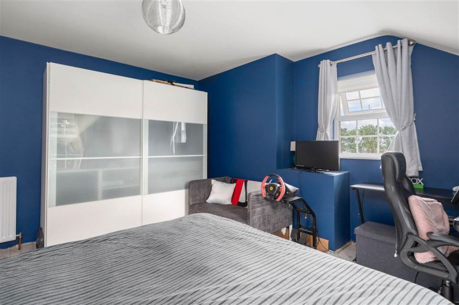 112 Glebe Road