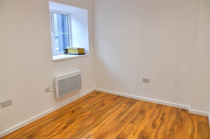 2 Merchant Apartments