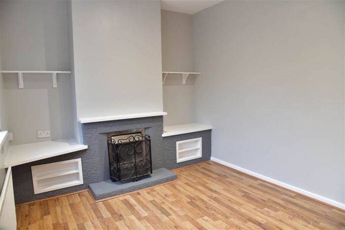 11 Deramore Crescent