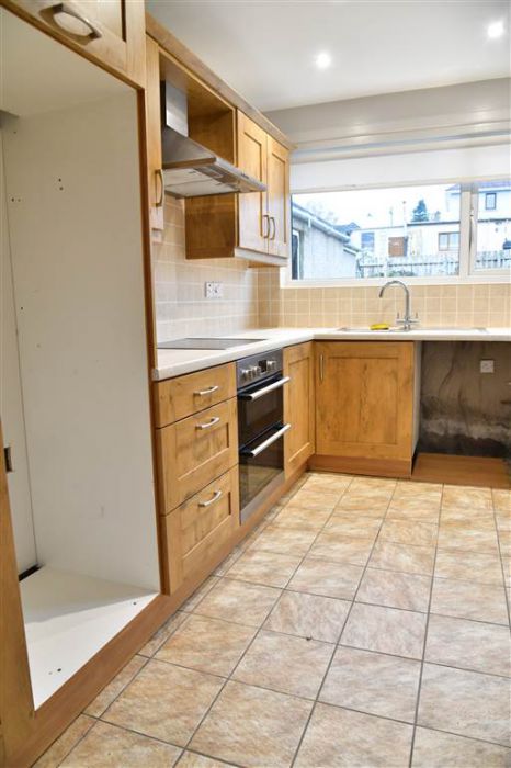 11 Deramore Crescent