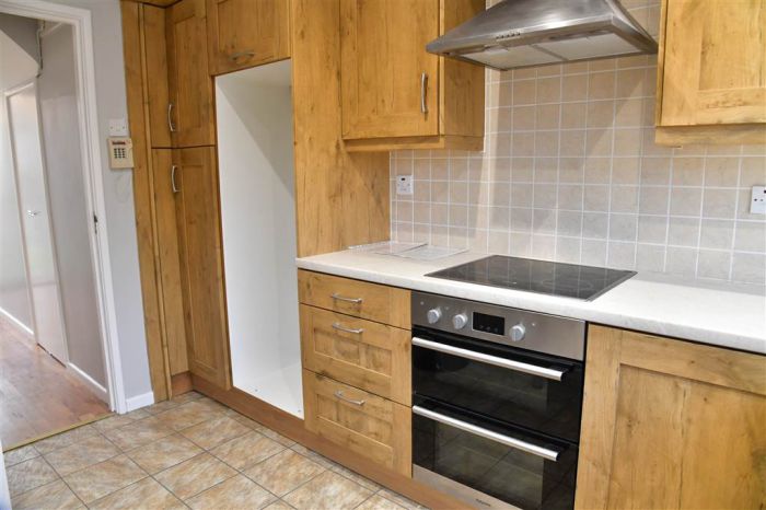 11 Deramore Crescent