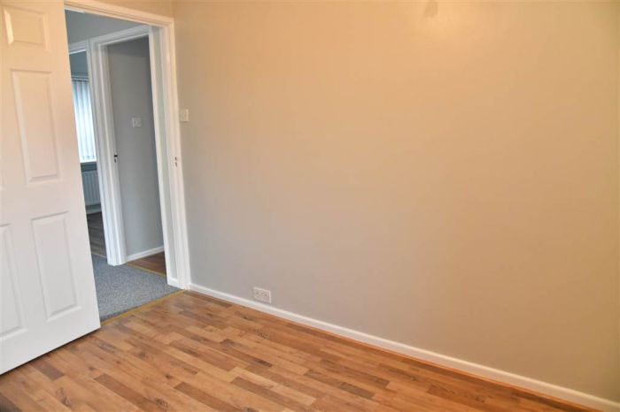 11 Deramore Crescent