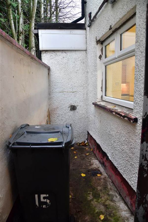 15 Hope Street