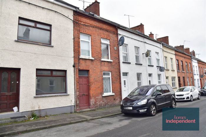 17 Clarence Street, ballymena, BT43 5DP