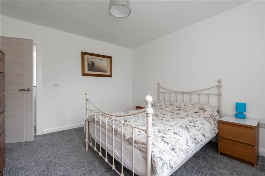 10 Ballee Road East