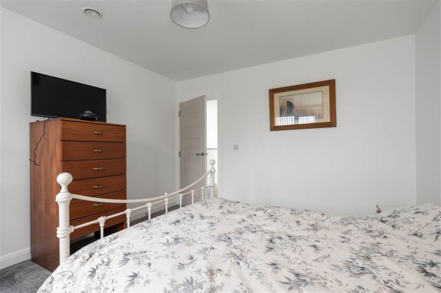 10 Ballee Road East