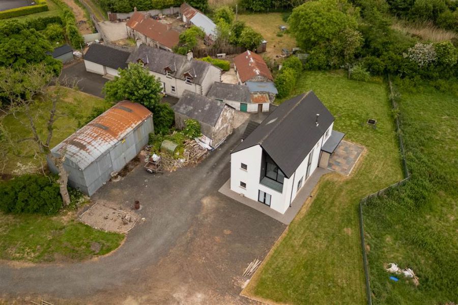 10 Ballee Road East