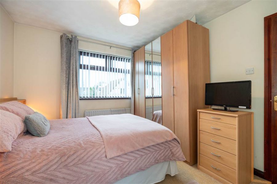 30 Glenburn Manor
