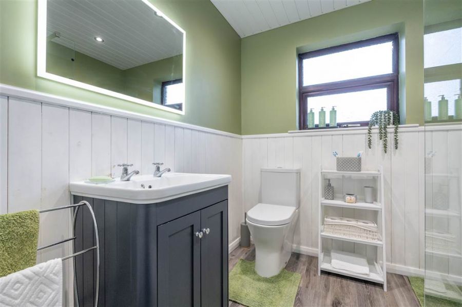 30 Glenburn Manor