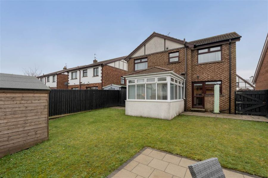 30 Glenburn Manor