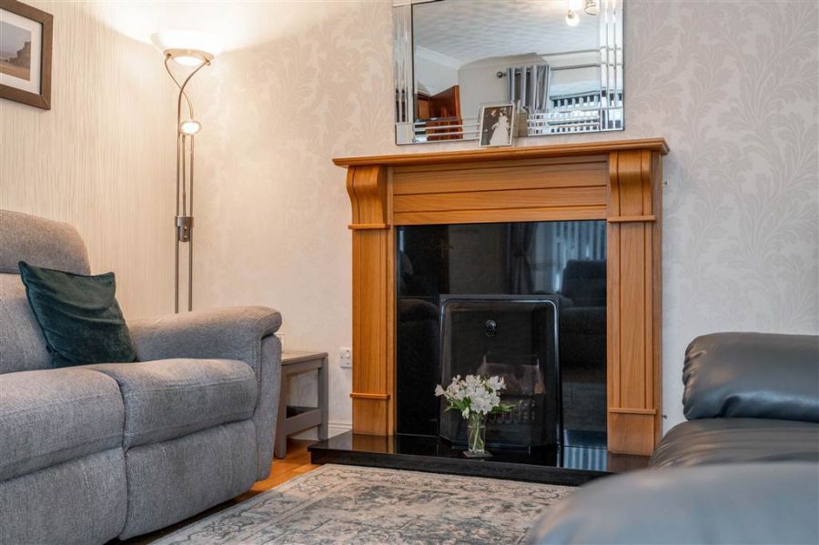 30 Glenburn Manor