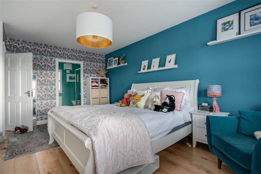 5 Woodcroft Rise
