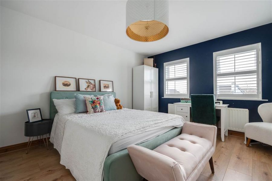 5 Woodcroft Rise