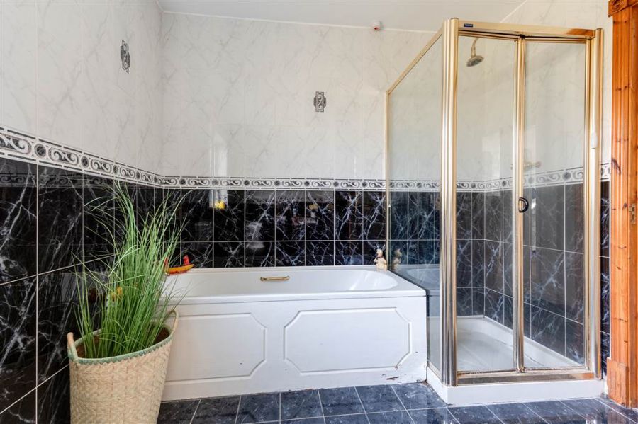 5 Woodcroft Rise