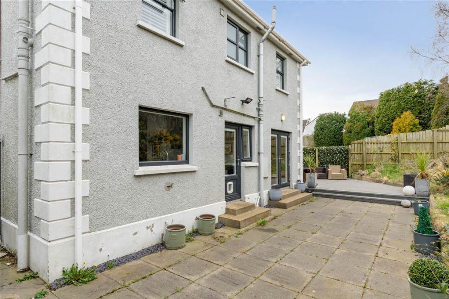 5 Woodcroft Rise