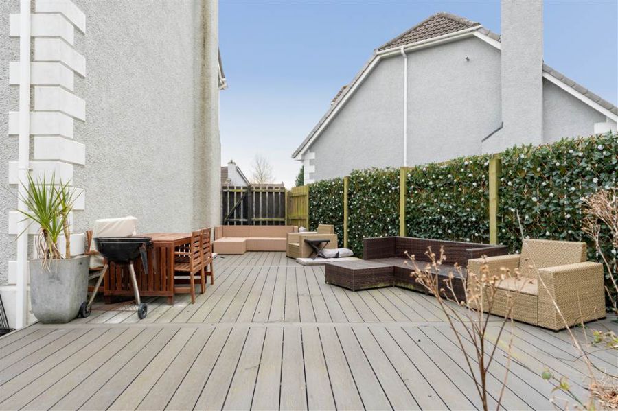 5 Woodcroft Rise