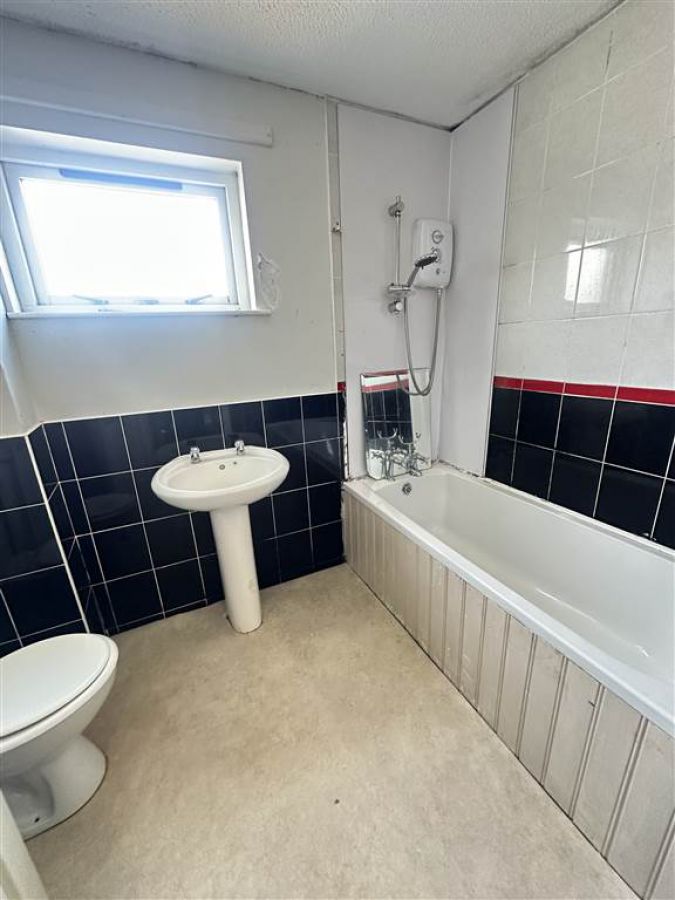 3 Dunluce Court
