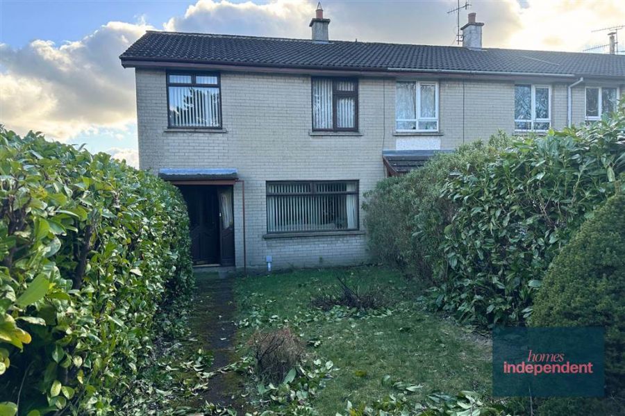 74 Dunclug Gardens