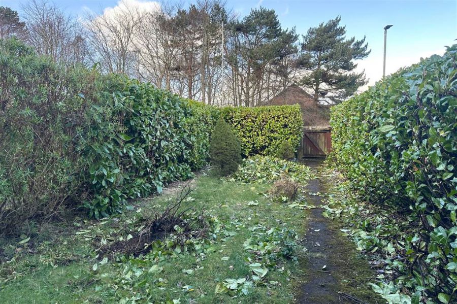 74 Dunclug Gardens