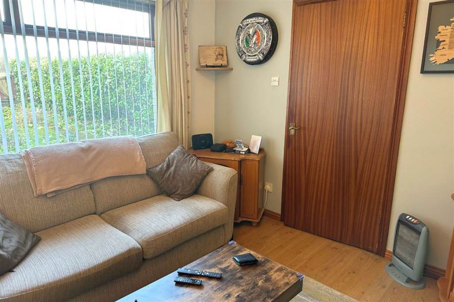 74 Dunclug Gardens