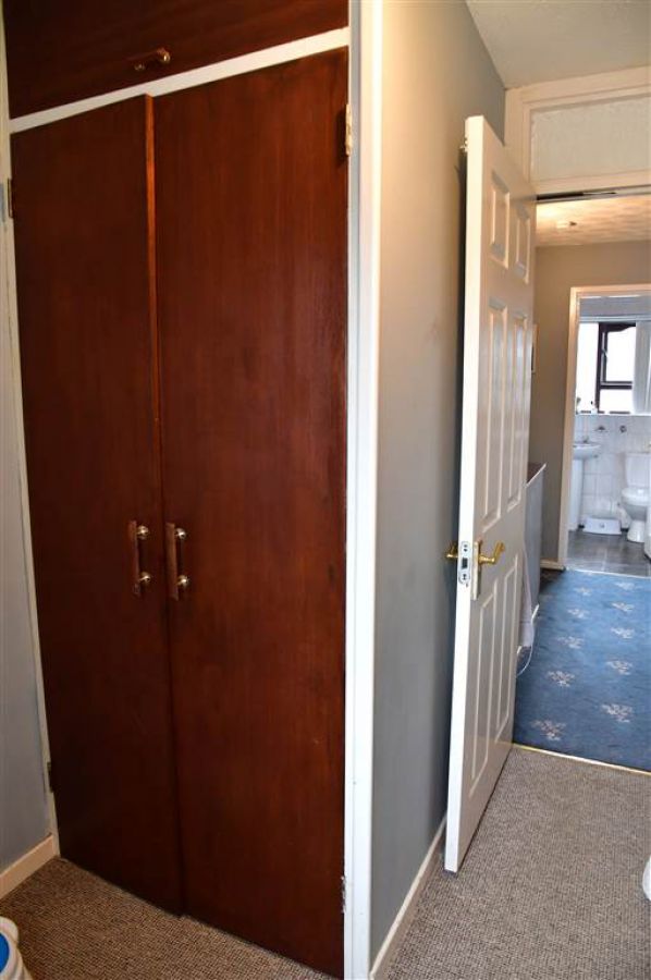 122 Tobar Park