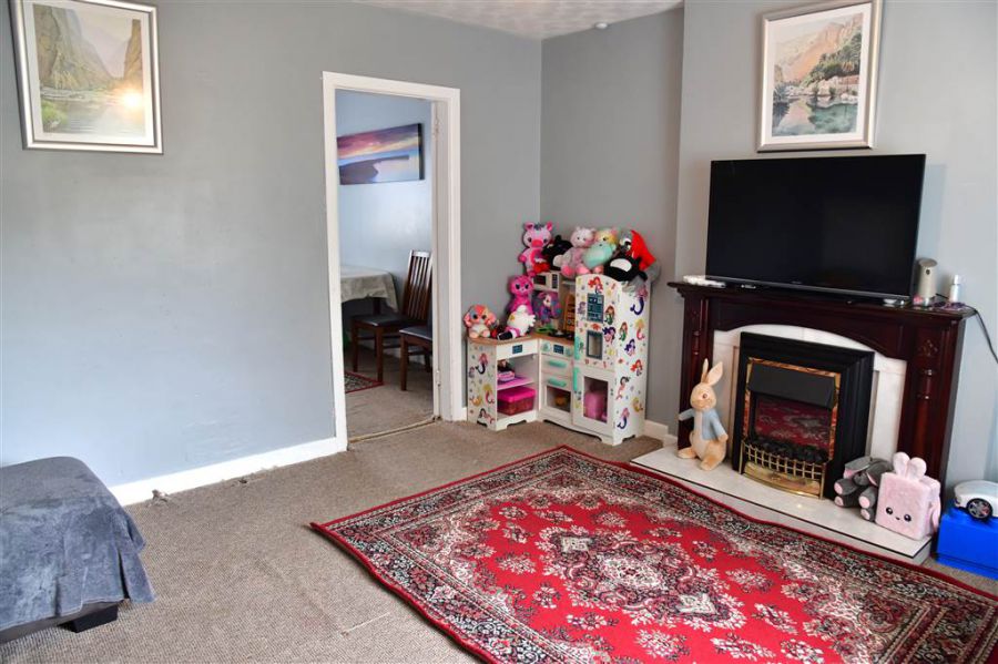 122 Tobar Park