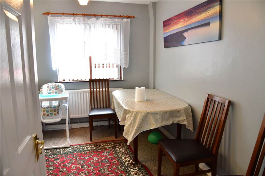122 Tobar Park