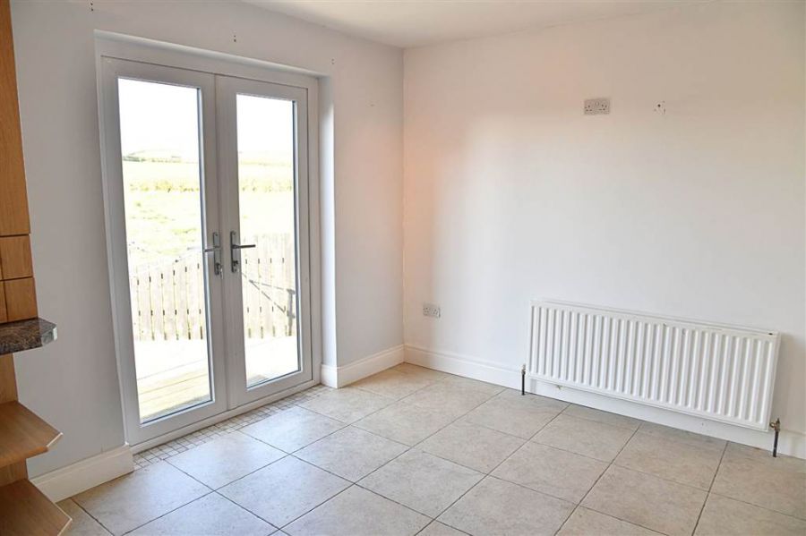 8 Springhill Manor