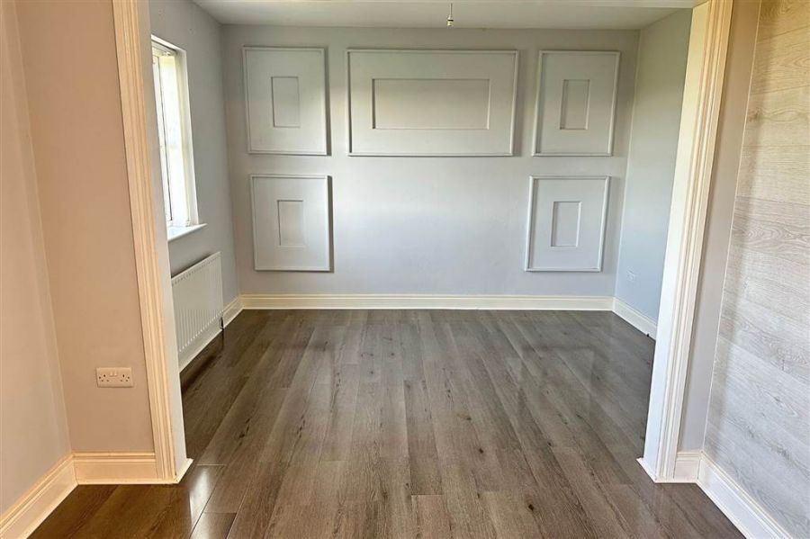 8 Springhill Manor