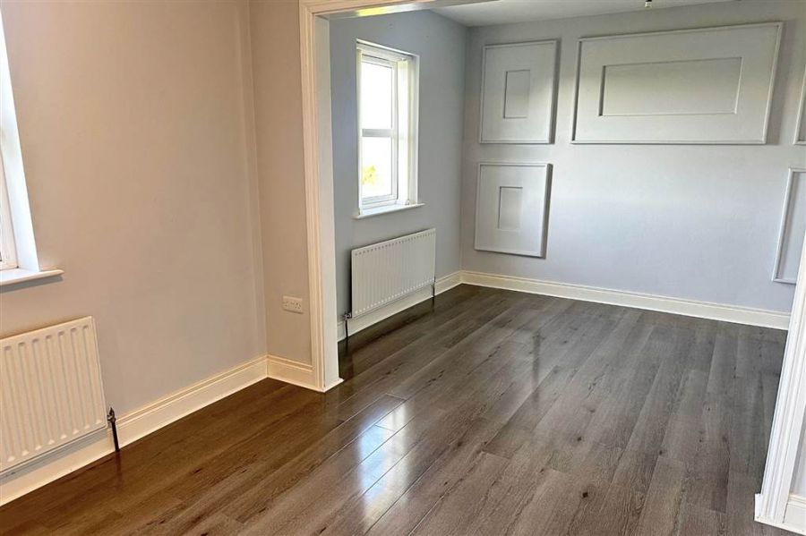 8 Springhill Manor