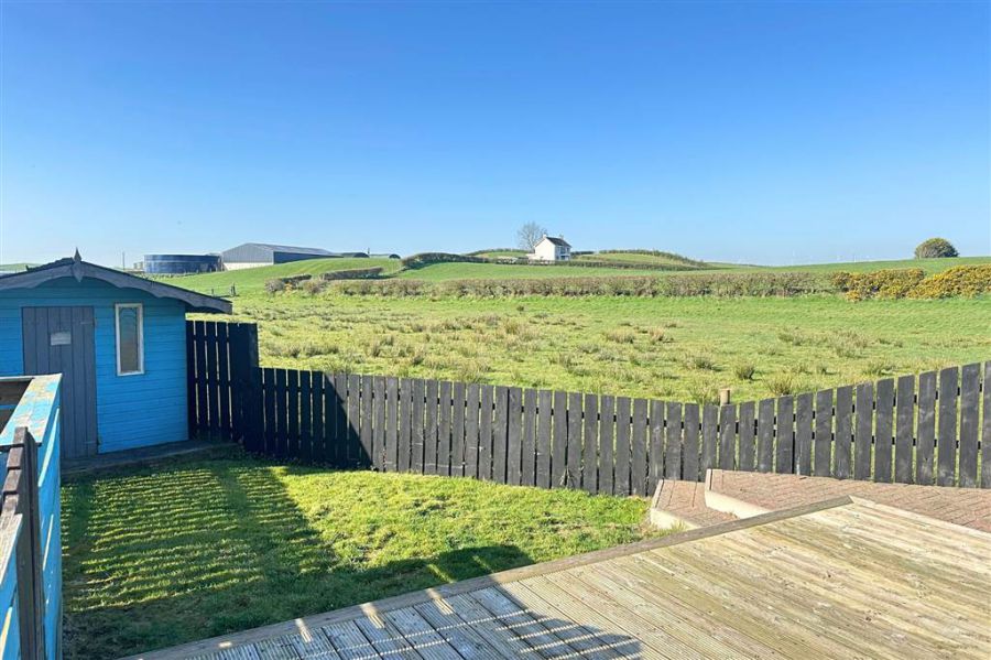 8 Springhill Manor