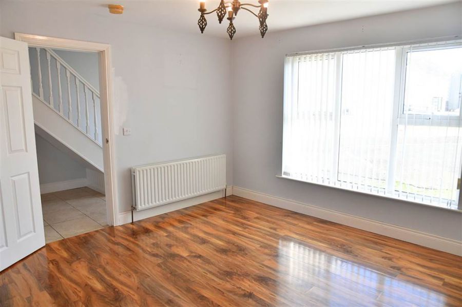 8 Springhill Manor