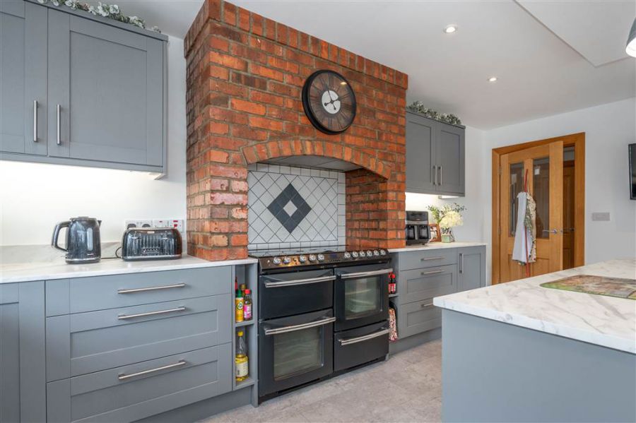 22 Hollybank Park