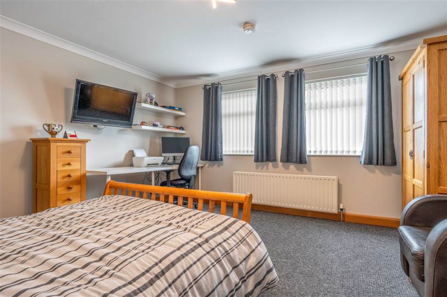 22 Hollybank Park