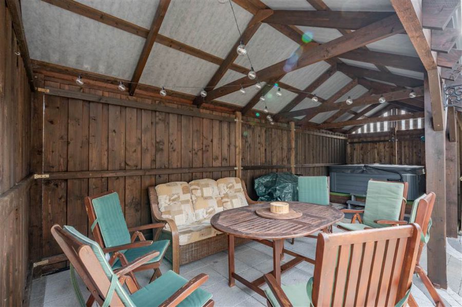 22 Hollybank Park