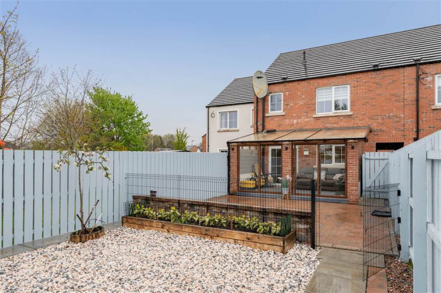 23 Frys Meadow