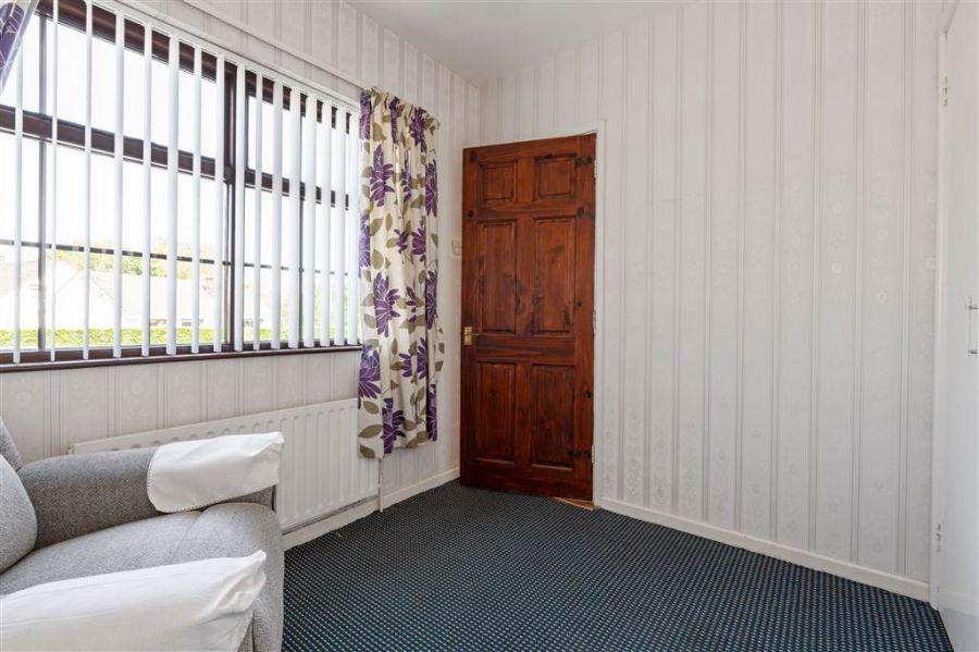 46 Knockan Road