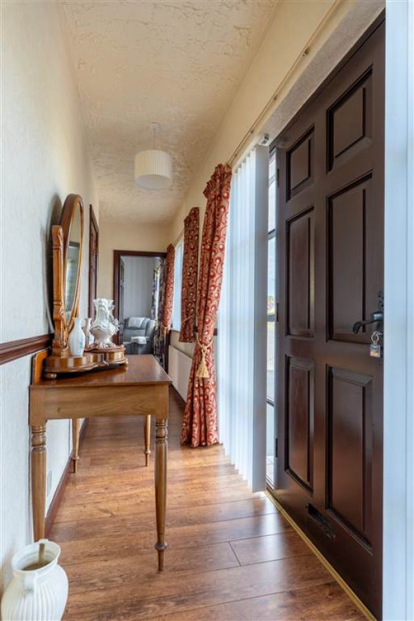 46 Knockan Road