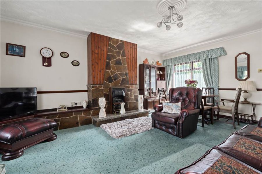 46 Knockan Road